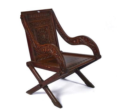 AN OVERSIZED 19TH CENTURY OAK GLASTONBURY CHAIR