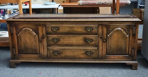 AN 18TH CENTURY STYLE OAK DRESSER BASE