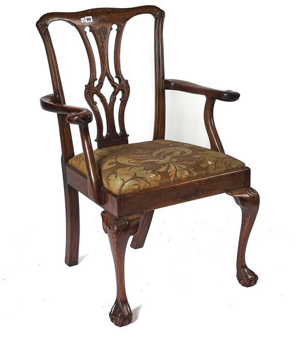 POSSIBLY AMERICAN; A 19TH CENTURY MAHOGANY FRAMED CARVER CHAIR