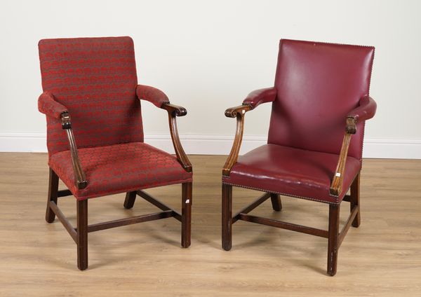 A PAIR OF GEORGE III MAHOGANY GAINSBOROUGH OPEN ARMCHAIRS (2)