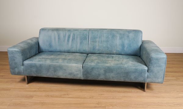 KOINOR; A 20TH CENTURY TURQUOISE LEATHER UPHOLSTERED SOFA