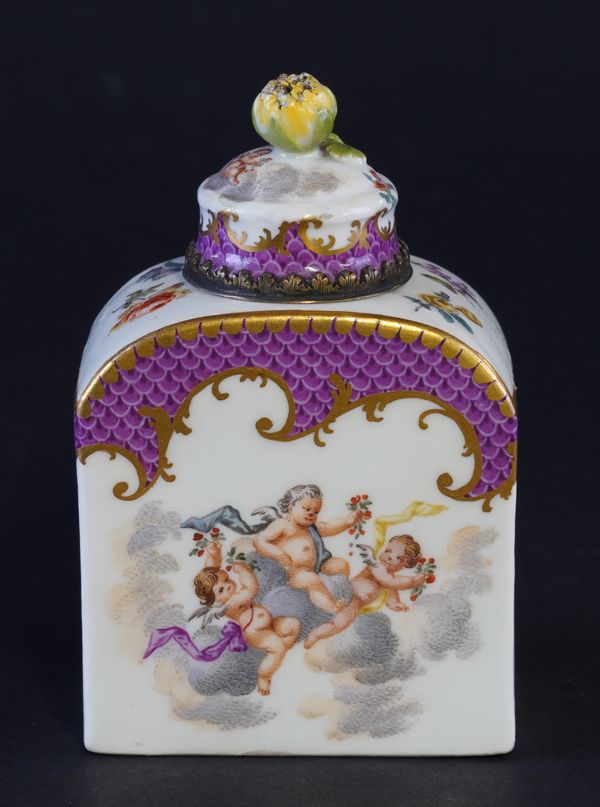 A SMALL MEISSEN GILT-METAL MOUNTED TEA CADDY AND COVER