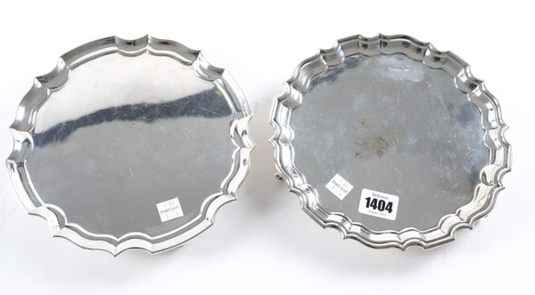 A SILVER WAITER AND TWO PLATED ITEMS (3)