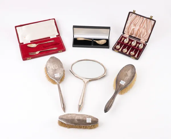 A GROUP OF SILVER MOUNTED DRESSING TABLE WARES AND A SMALL GROUP OF SILVER FLATWARE  (7)