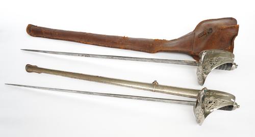 AN EDWARD VII DRESS SWORD AND A GEORGE V DRESS SWORD (2)