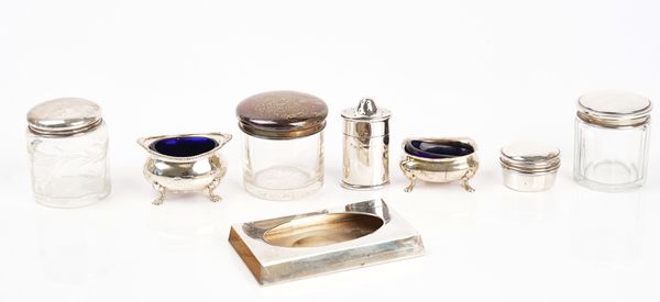 A group of silver mounted wares (8)