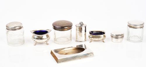 A group of silver mounted wares (8)