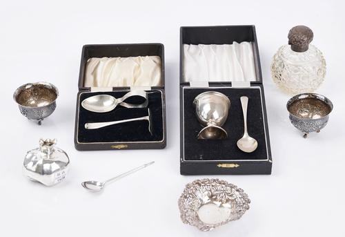 Two silver christening sets and further items (8)