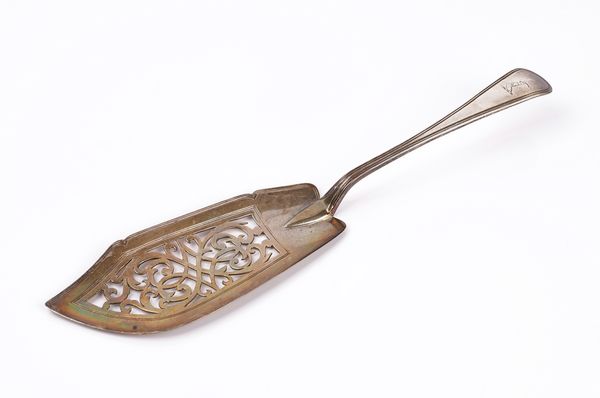 A Victorian silver Old English and thread pattern fish slice