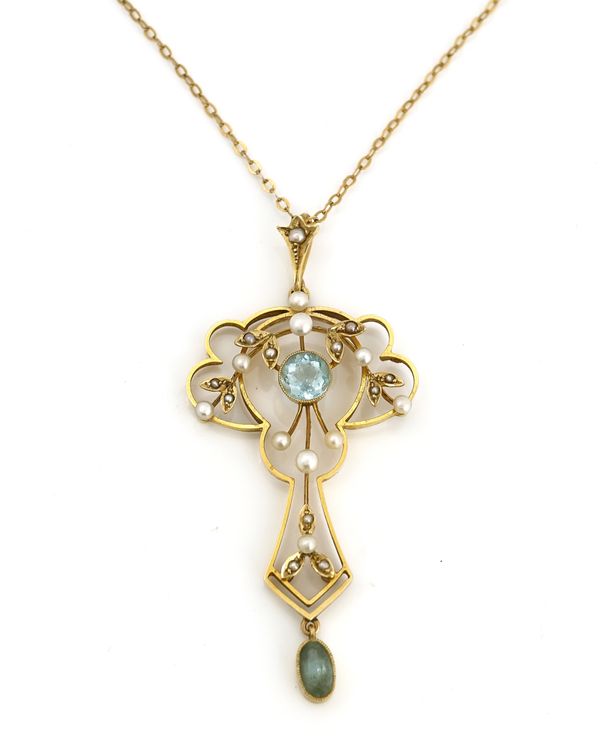 A gold, aquamarine and seed pearl pendant with a neckchain (2)