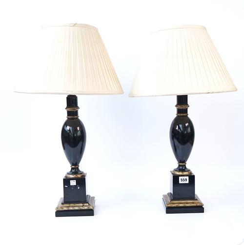 TWO PAIRS OF TABLE LAMPS