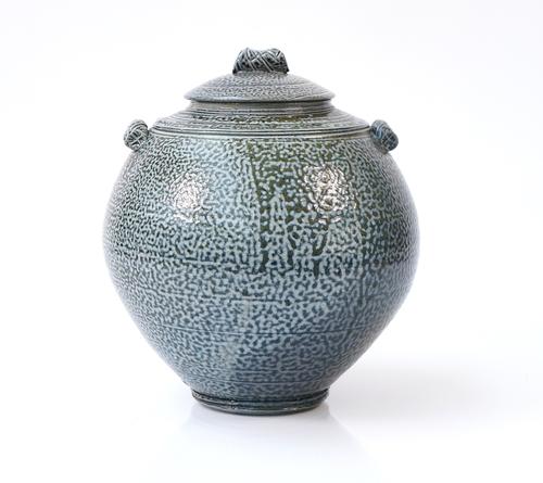 A CONTEMPORARY STUDIO POTTERY SALT GLAZED URN AND COVER