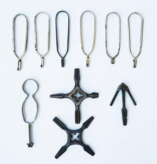 SHOOTING INTEREST; A QUANTITY OF TOOLS