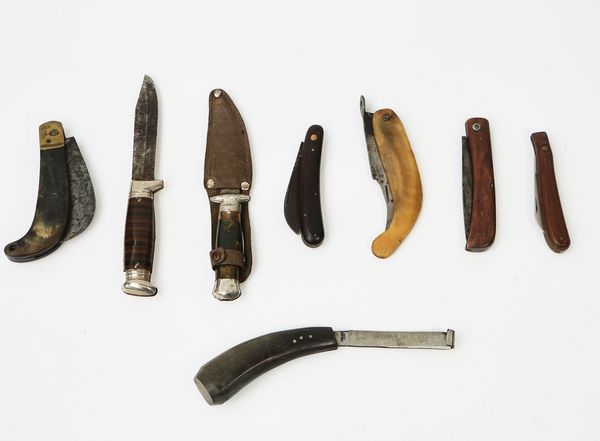 EIGHT VARIOUS KNIVES
