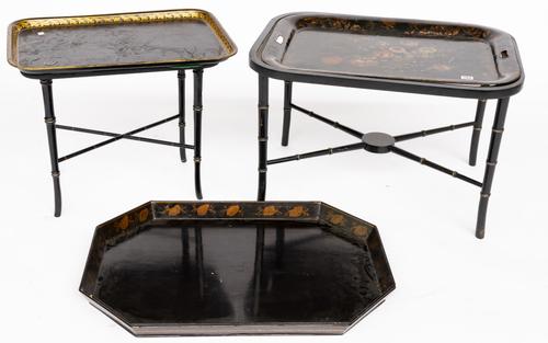 AN EARLY 19TH CENTURY FLORAL PAINTED METAL TRAY ON LATER STAND (3)