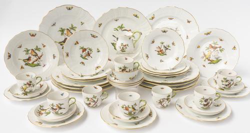 AN ASSEMBLED  HEREND `ROTHSCHILD BIRD' PATTERN PART DINNER AND COFFEE SERVICE (42)