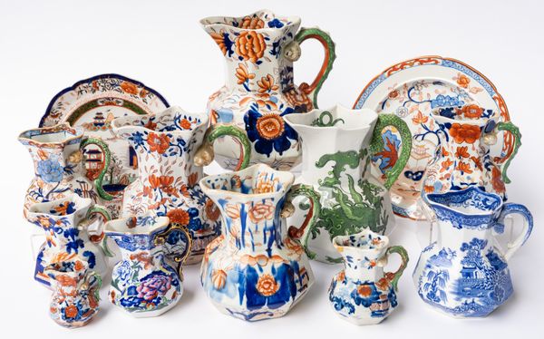 ELEVEN MASON'S IRONSTONE HYDRA JUGS AND TWO PLATES (13)