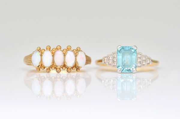 TWO GOLD AND GEMSTONE SET RINGS (2)