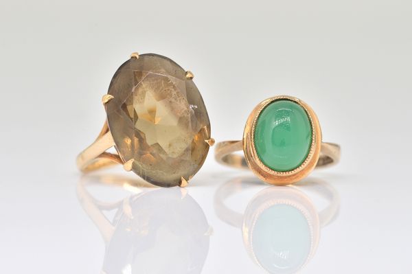 TWO 9CT GOLD AND GEM SET RINGS (2)