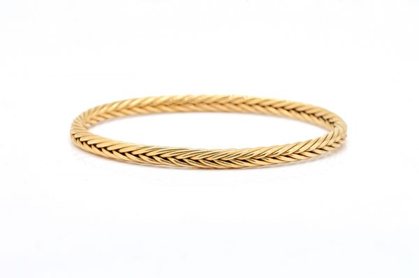 A 9CT GOLD BANGLE