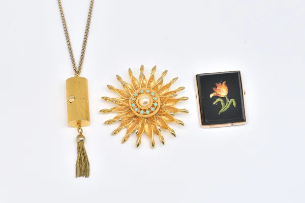 A GOLD MOUNTED MICRO MOSAIC BROOCH, A PENDANT WATCH AND CHAIN AND A GILT METAL BROOCH (3)