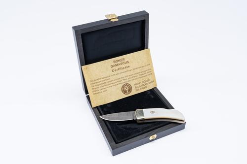 A GERMAN MOTHER-OF-PEARL AND DAMASCUS STEEL BLADE PENKNIFE