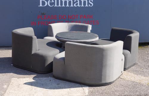 MAZELOUNGE; A MODULAR FOUR SECTION GARDEN SOFA AND MATCHING CIRCULAR HEIGHT ADJUSTABLE CENTRE TABLE (5)