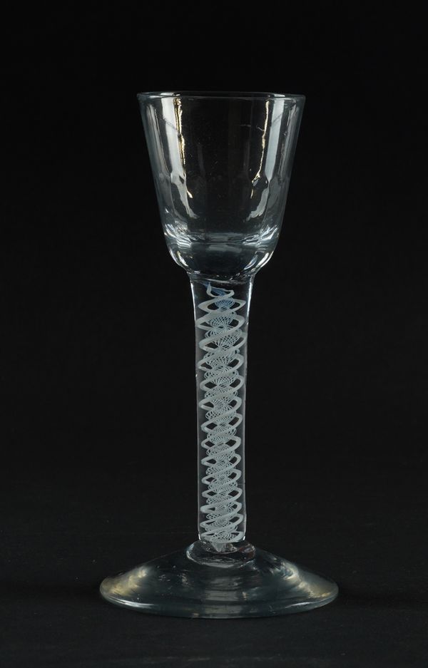 AN OPAQUE TWIST WINE GLASS