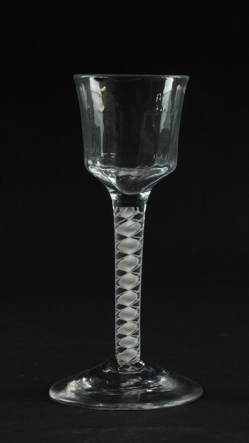 AN OPAQUE TWIST WINE GLASS