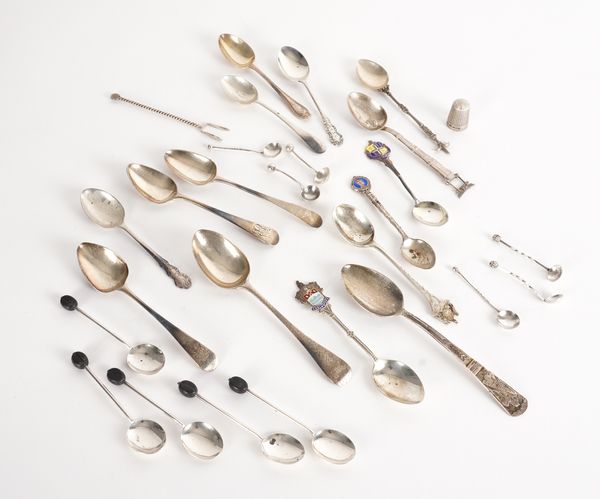 A GROUP OF MOSTLY SILVER FLATWARE (28)