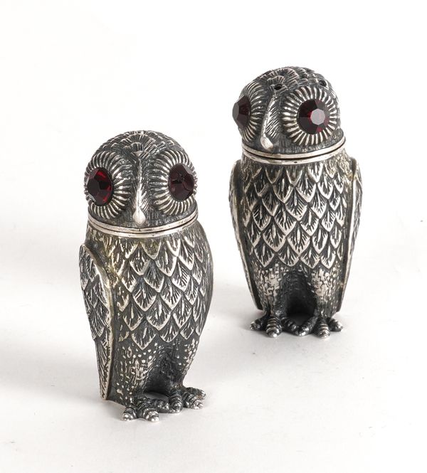 A PAIR OF OWL CONDIMENTS (2)