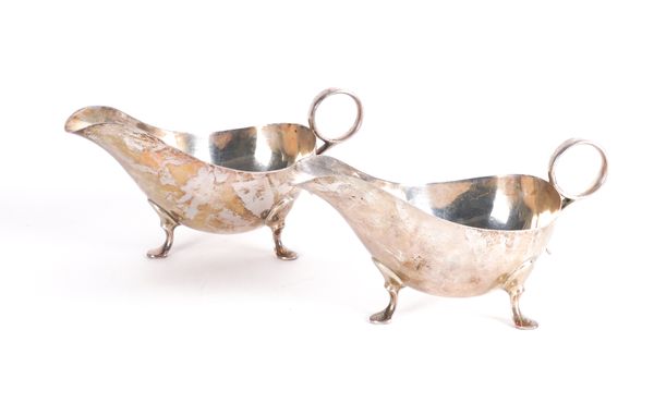 A PAIR OF SILVER SAUCEBOATS (2)