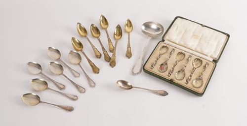 A GROUP OF FOREIGN AND PLATED WARES (20)