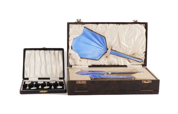 A SILVER AND PALE BLUE ENAMEL DRESSING SET AND A SET OF SIX SILVER COFFEE SPOONS (2)