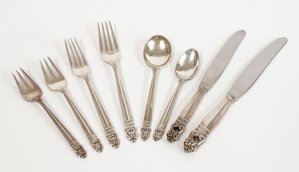 A STERLING PART TABLE SERVICE (96)