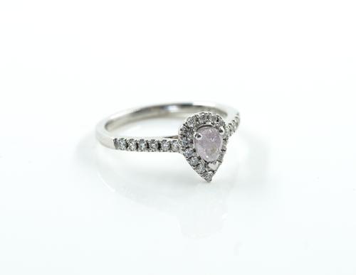 AN 18CT WHITE GOLD, PURPLISH PINK DIAMOND RING