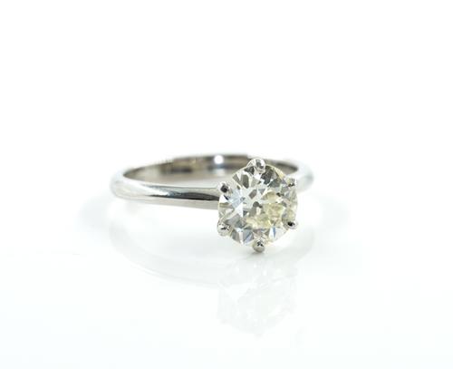 AN 18CT WHITE GOLD, AND DIAMOND SINGLE STONE