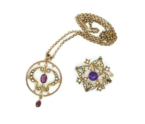 AN EDWARDIAN GEM SET PENDANT, WITH A NECKCHAIN AND A GEM SET BROOCH (3)