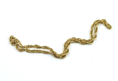 A GOLD MULTIPLE ROPETWIST LINK NECKCHAIN