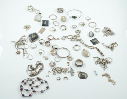 MOSTLY SILVER JEWELLERY (56)
