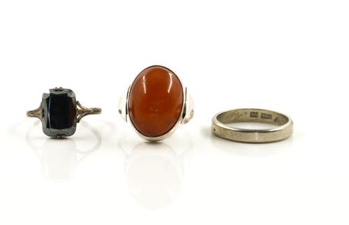 THREE RINGS (3)