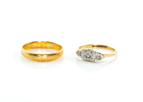 TWO RINGS (2)