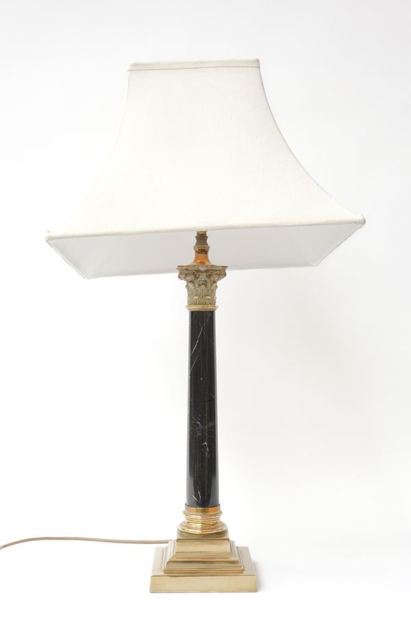 A GILT-METAL MOUNTED BLACK FOSSIL MARBLE CORINTHIAN COLUMN TABLE LAMP