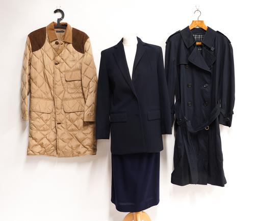 A GROUP OF DESIGNER CLOTHING (8)