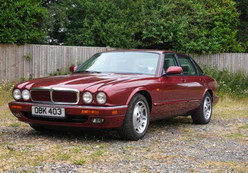 A 1995 JAGUAR XJ SPORT 3.2 PETROL, GARAGED SINCE 2010, NO CURRENT MOT. MILEAGE 42848 - 2 PREVIOUS OWNERS -