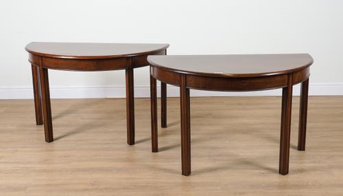 A PAIR OF GEORGE III MAHOGANY D END DINING TABLE SECTIONS (2)