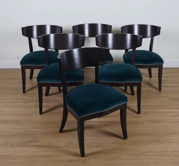 DAVID LINLEY; A SET OF SIX KLISMOS DINING CHAIRS (6)