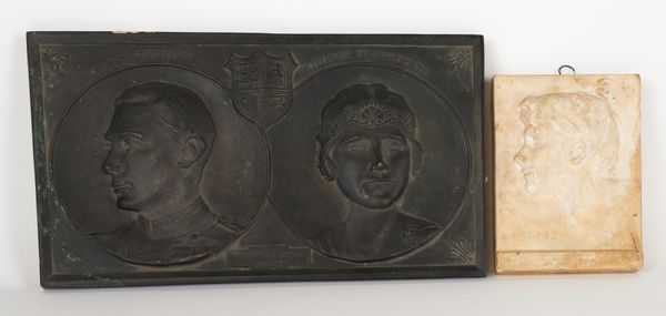 A RELIEF CAST BRONZE 1937 CORONATION PANEL DEPICTING PORTRAIT RELIEFS OF KING GEORGE VI AND QUEEN ELIZABETH (2)