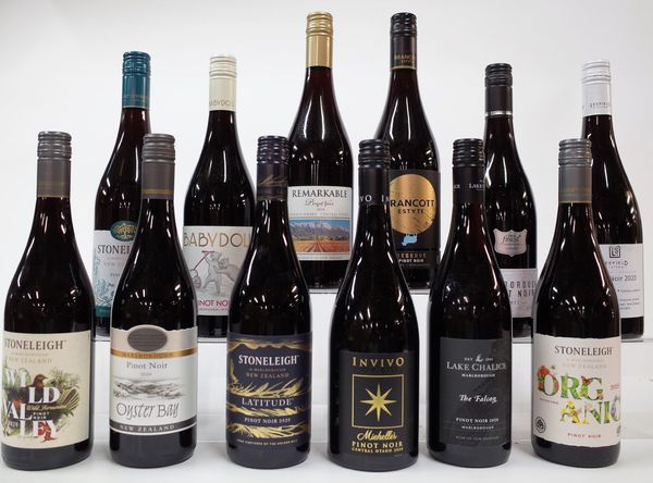 12 BOTTLES NEW ZEALAND PINOT NOIR