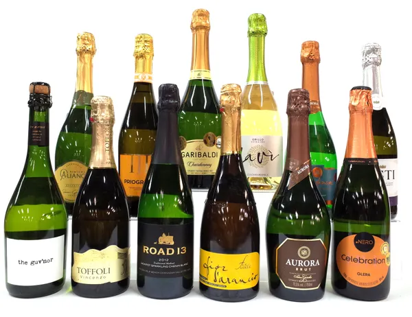 12 BOTTLES CANADIAN, ITALIAN, SPANISH AND BRAZILIAN SPARKLING WINE